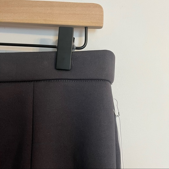 Forever 21 Contemporary | NWT Elastic Skater Mini Skirt in Dark Grey Size L - Picture 3 of 11